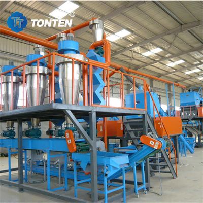 Ligne de production de concasseur de caoutchouc pour machine de recyclage de déchiquetage de pneus