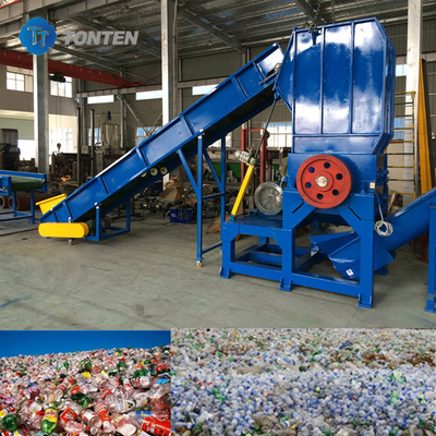 Usine de recyclage de bouteilles en PET