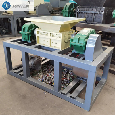 Machine de déchiqueteuse à double arbre en carton de bois