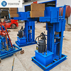 Machine hydraulique pour la fabrication de briques d'argile de bloc poreux