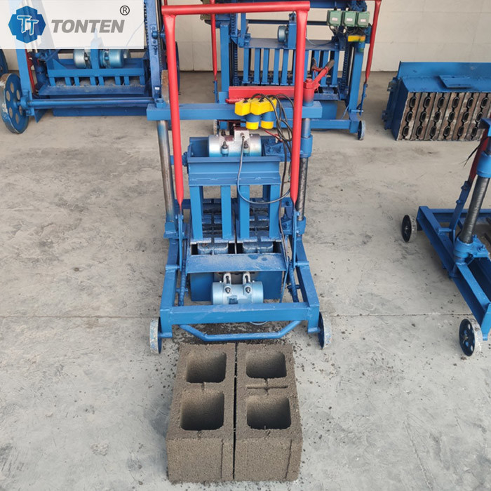 2-45 Petite machine mobile de fabrication de briques Production quotidienne 2000-4500 blocs